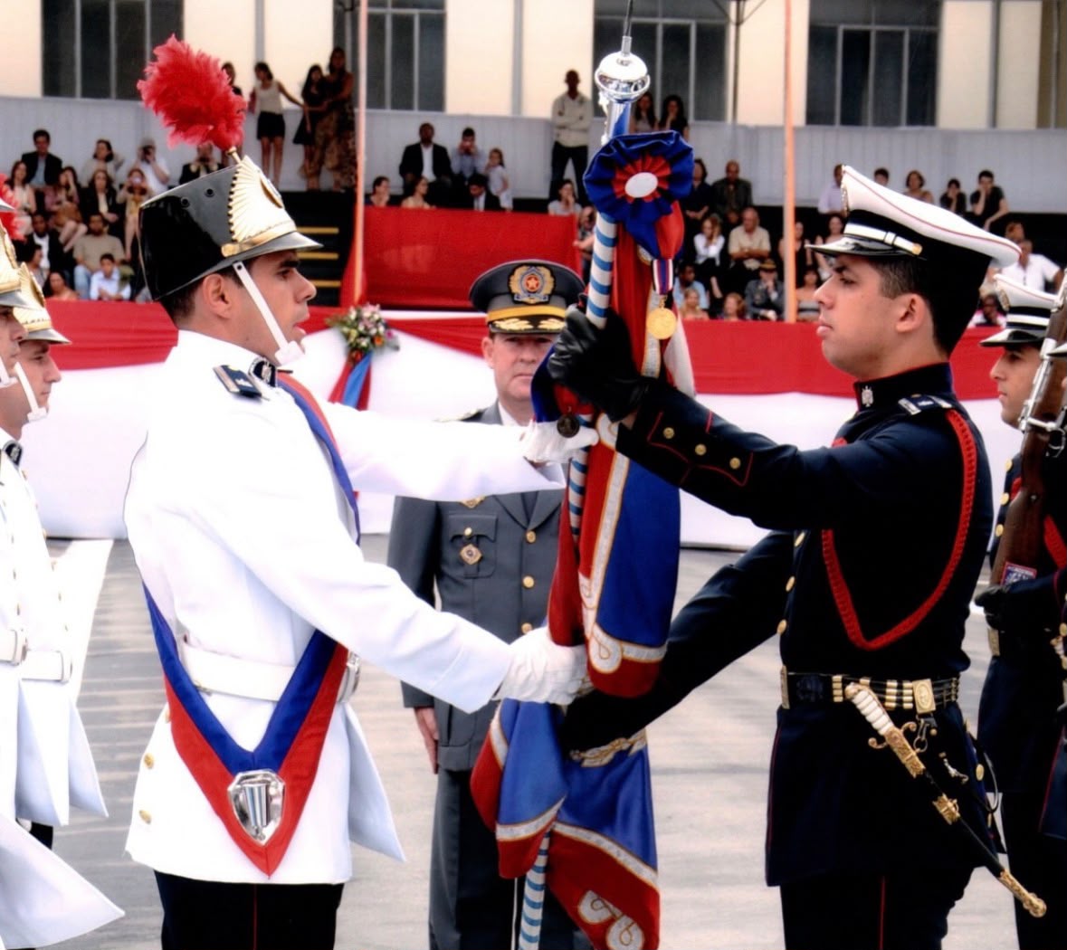 Cerimônia de entrega do estandarte na APMBB